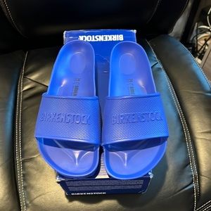 New in box. Never Worn Birkenstock Barbados Ultra Blue Slides